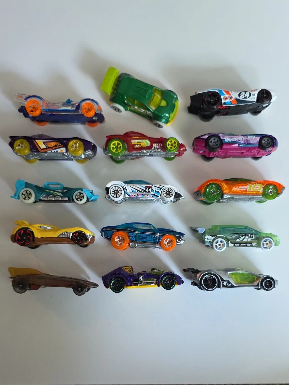 Hot Wheels Assorted Cars - '69 Cheville, Impavido, Hammer, Turbot, X-Raycers